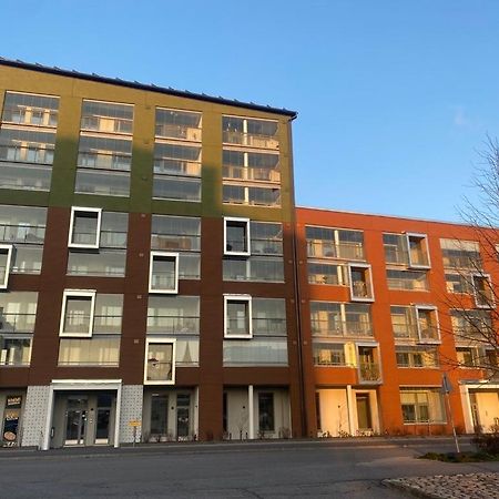 Modern One Bedroom Apartment Nearby Airport Vantaa Buitenkant foto