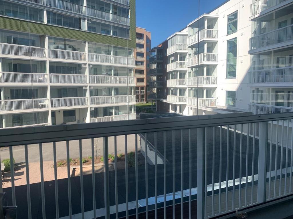 Modern One Bedroom Apartment Nearby Airport Vantaa Buitenkant foto